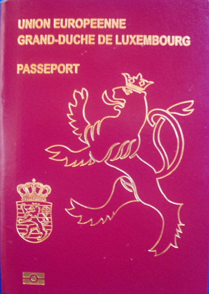 Secured cards for non-US citizens - SecuredCardHQ guide illustration