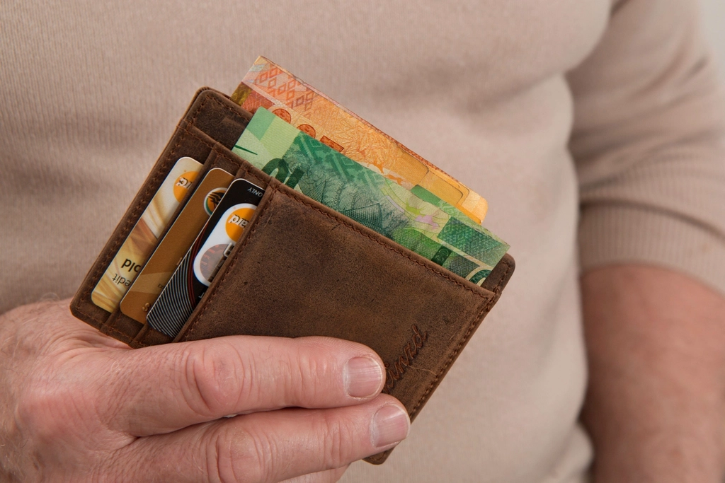 Kikoff Credit Builder Review: Is It Legit?