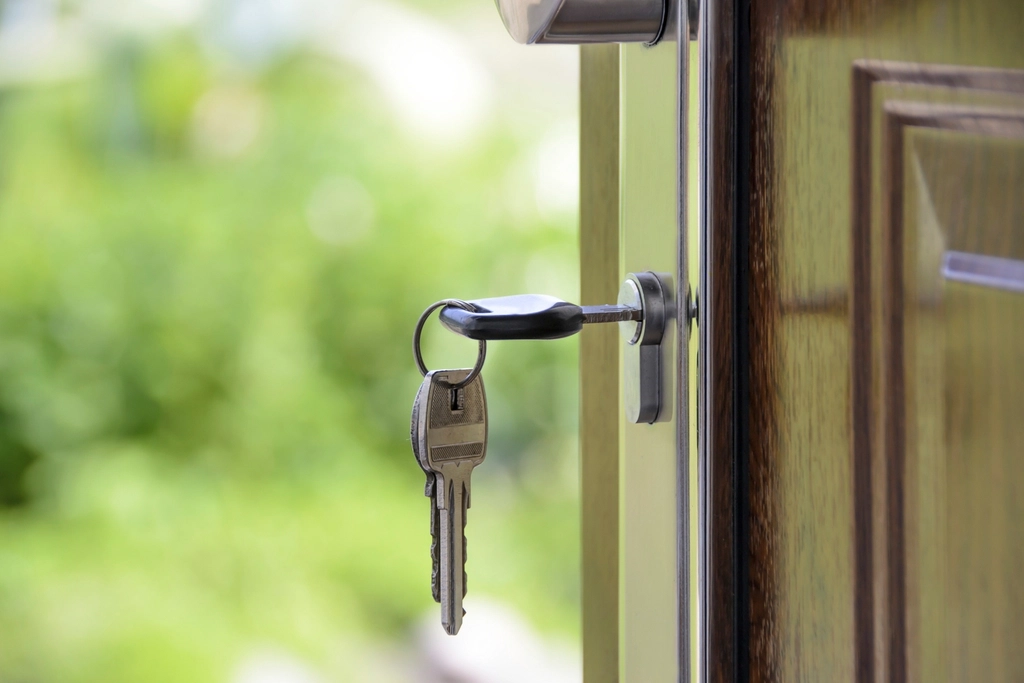 How Rent-Reporting Services Boost Your Credit Score